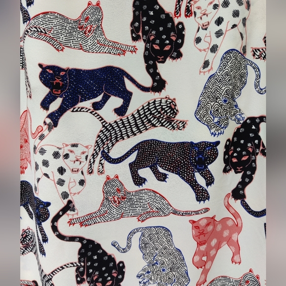 H&M Graphic Print Shift Dress - 4 - Picture 2 of 9